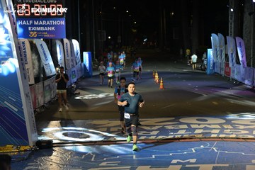 HO CHI MINH CITY NIGHT RUN EXIMBANK 2024 - Ảnh #2027171