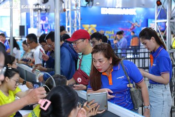 HO CHI MINH CITY NIGHT RUN EXIMBANK 2024 - Ảnh #1965352