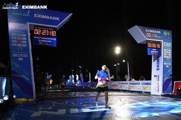 HO CHI MINH CITY NIGHT RUN EXIMBANK 2024 - Ảnh #2063566