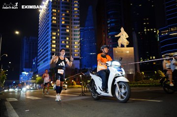 HO CHI MINH CITY NIGHT RUN EXIMBANK 2024 - Ảnh #1989437