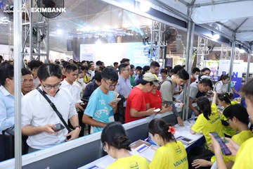 HO CHI MINH CITY NIGHT RUN EXIMBANK 2024 - Ảnh #1964397
