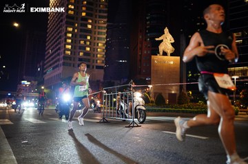 HO CHI MINH CITY NIGHT RUN EXIMBANK 2024 - Ảnh #1989093