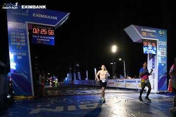 HO CHI MINH CITY NIGHT RUN EXIMBANK 2024 - Ảnh #2061269