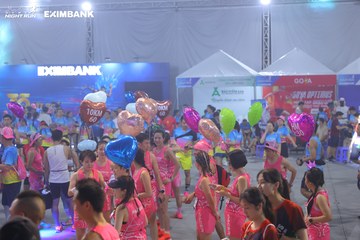 HO CHI MINH CITY NIGHT RUN EXIMBANK 2024 - Ảnh #2012227