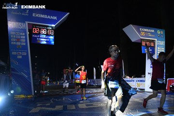 HO CHI MINH CITY NIGHT RUN EXIMBANK 2024 - Ảnh #2062038