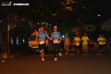 HO CHI MINH CITY NIGHT RUN EXIMBANK 2024 - Ảnh #2030862
