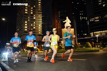 HO CHI MINH CITY NIGHT RUN EXIMBANK 2024 - Ảnh #1989578
