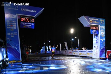 HO CHI MINH CITY NIGHT RUN EXIMBANK 2024 - Ảnh #2060363