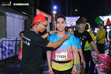 HO CHI MINH CITY NIGHT RUN EXIMBANK 2024 - Ảnh #2012767