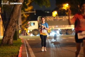HO CHI MINH CITY NIGHT RUN EXIMBANK 2024 - Ảnh #2160133