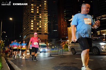 HO CHI MINH CITY NIGHT RUN EXIMBANK 2024 - Ảnh #1990197