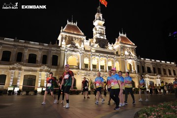 HO CHI MINH CITY NIGHT RUN EXIMBANK 2024 - Ảnh #2104150