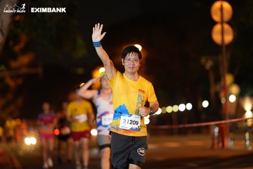 HO CHI MINH CITY NIGHT RUN EXIMBANK 2024 - Ảnh #2160560