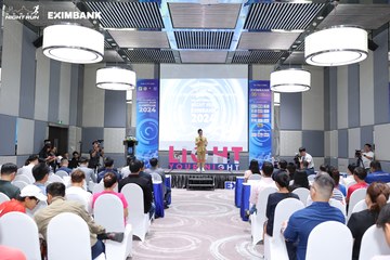 HO CHI MINH CITY NIGHT RUN EXIMBANK 2024 - Ảnh #1963315