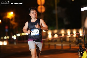 HO CHI MINH CITY NIGHT RUN EXIMBANK 2024 - Ảnh #2160744