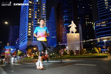 HO CHI MINH CITY NIGHT RUN EXIMBANK 2024 - Ảnh #1990325