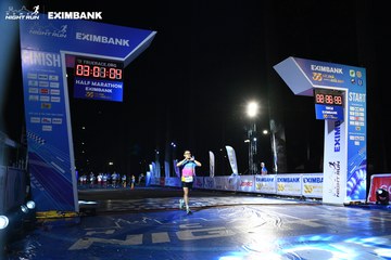HO CHI MINH CITY NIGHT RUN EXIMBANK 2024 - Ảnh #2061743