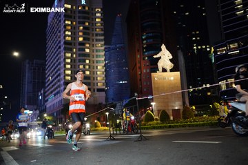 HO CHI MINH CITY NIGHT RUN EXIMBANK 2024 - Ảnh #1989788