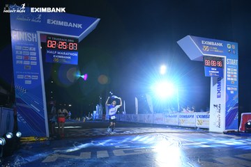HO CHI MINH CITY NIGHT RUN EXIMBANK 2024 - Ảnh #2060300