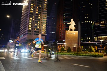 HO CHI MINH CITY NIGHT RUN EXIMBANK 2024 - Ảnh #1989069