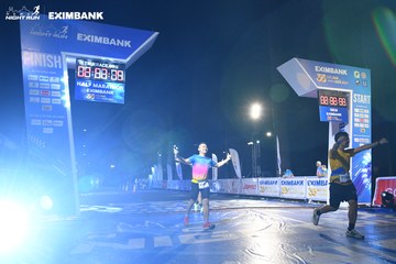 HO CHI MINH CITY NIGHT RUN EXIMBANK 2024 - Ảnh #2059219
