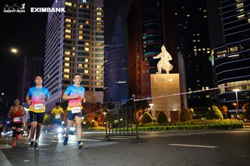HO CHI MINH CITY NIGHT RUN EXIMBANK 2024 - Ảnh #1989640