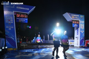 HO CHI MINH CITY NIGHT RUN EXIMBANK 2024 - Ảnh #2059157