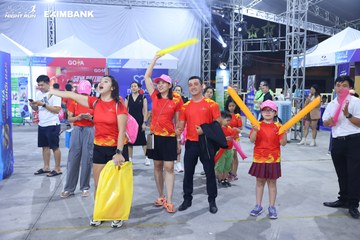 HO CHI MINH CITY NIGHT RUN EXIMBANK 2024 - Ảnh #1965171