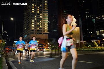 HO CHI MINH CITY NIGHT RUN EXIMBANK 2024 - Ảnh #1991366