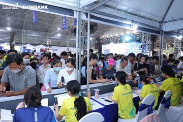HO CHI MINH CITY NIGHT RUN EXIMBANK 2024 - Ảnh #1964349