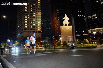 HO CHI MINH CITY NIGHT RUN EXIMBANK 2024 - Ảnh #1990920