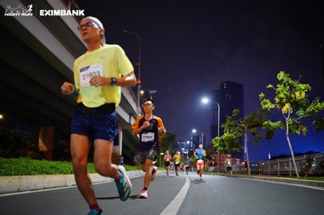 HO CHI MINH CITY NIGHT RUN EXIMBANK 2024 - Ảnh #1988762