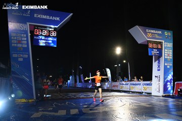 HO CHI MINH CITY NIGHT RUN EXIMBANK 2024 - Ảnh #2060669