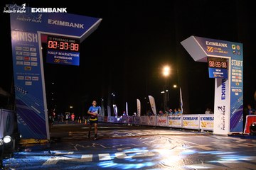 HO CHI MINH CITY NIGHT RUN EXIMBANK 2024 - Ảnh #2059386
