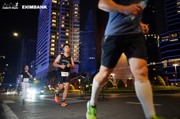 HO CHI MINH CITY NIGHT RUN EXIMBANK 2024 - Ảnh #1989933