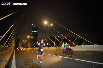 HO CHI MINH CITY NIGHT RUN EXIMBANK 2024 - Ảnh #2024033
