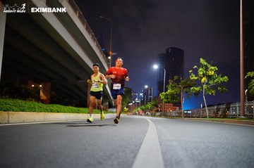 HO CHI MINH CITY NIGHT RUN EXIMBANK 2024 - Ảnh #1988632