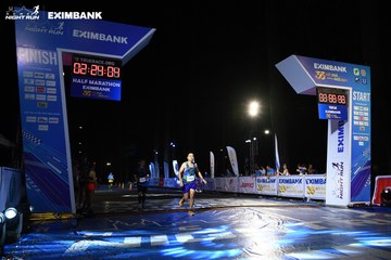 HO CHI MINH CITY NIGHT RUN EXIMBANK 2024 - Ảnh #2059324