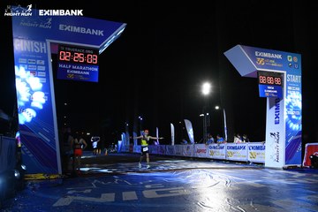 HO CHI MINH CITY NIGHT RUN EXIMBANK 2024 - Ảnh #2060226