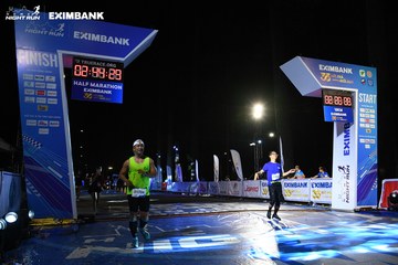 HO CHI MINH CITY NIGHT RUN EXIMBANK 2024 - Ảnh #2064427