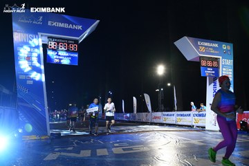 HO CHI MINH CITY NIGHT RUN EXIMBANK 2024 - Ảnh #2059408