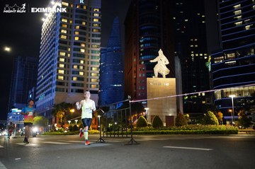 HO CHI MINH CITY NIGHT RUN EXIMBANK 2024 - Ảnh #1989350