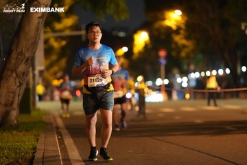 HO CHI MINH CITY NIGHT RUN EXIMBANK 2024 - Ảnh #2160090
