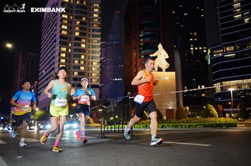 HO CHI MINH CITY NIGHT RUN EXIMBANK 2024 - Ảnh #1989670