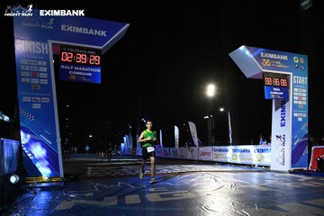 HO CHI MINH CITY NIGHT RUN EXIMBANK 2024 - Ảnh #2060726