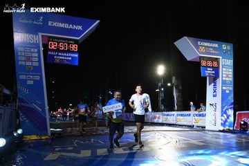 HO CHI MINH CITY NIGHT RUN EXIMBANK 2024 - Ảnh #2059399