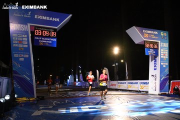 HO CHI MINH CITY NIGHT RUN EXIMBANK 2024 - Ảnh #2063669