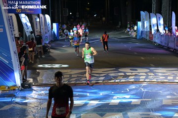 HO CHI MINH CITY NIGHT RUN EXIMBANK 2024 - Ảnh #2026234