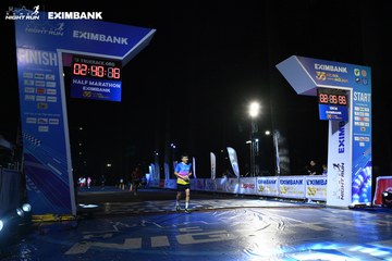HO CHI MINH CITY NIGHT RUN EXIMBANK 2024 - Ảnh #2061100