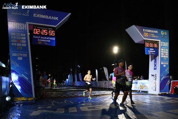 HO CHI MINH CITY NIGHT RUN EXIMBANK 2024 - Ảnh #2061202